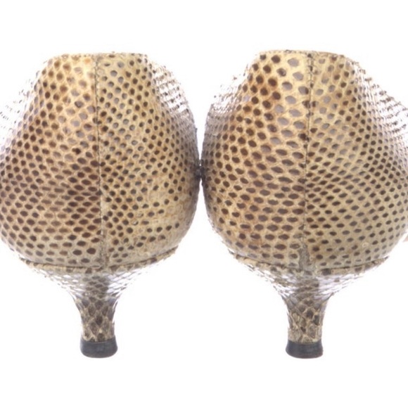 Gucci Women's Tan Snakeskin Pumps 7.5 Used - Picture 2 of 4